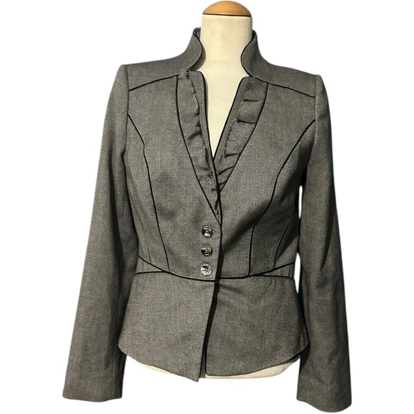 WHBM Ruffle Blazer NWT Gray Size 6 - Picture 1 of 3